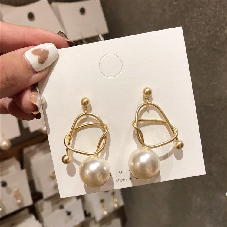 Metal winding personalized pearl earrings - RB.