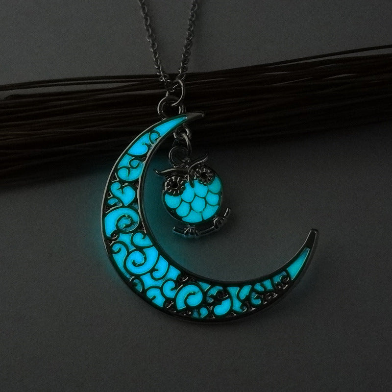 Glowing Pendant Necklace - RB.